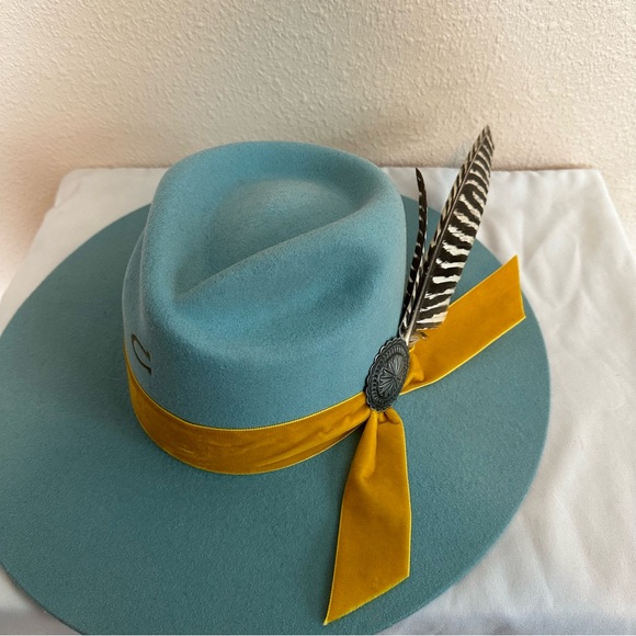 Charlie1horse custom blue hat with yellow ribbon and feather accents size small - Picture 5 of 6